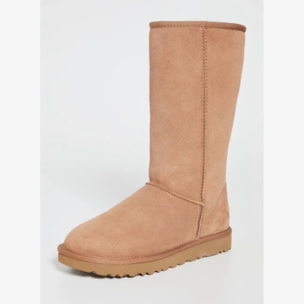UGG Women's Classic Tall II Boot Chestnut Size 7